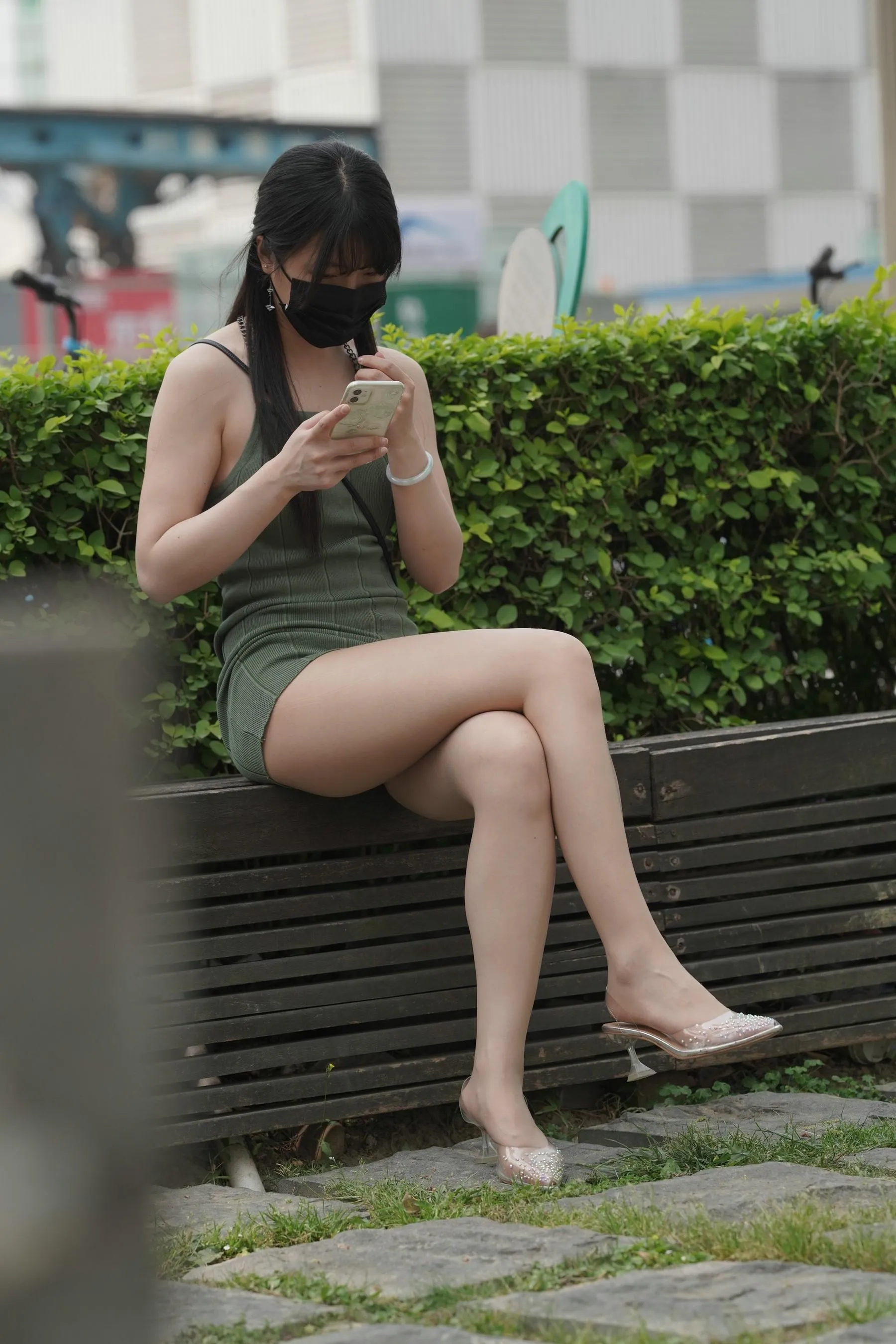 [魔镜街拍] NO.091 绿色包臀裙丝袜美女 [330P]插图8
